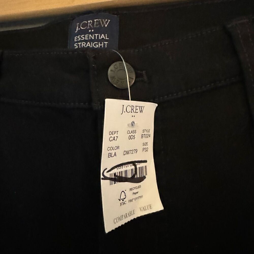 $98 J Crew essential straight Black size 32P - Picture 4 of 6